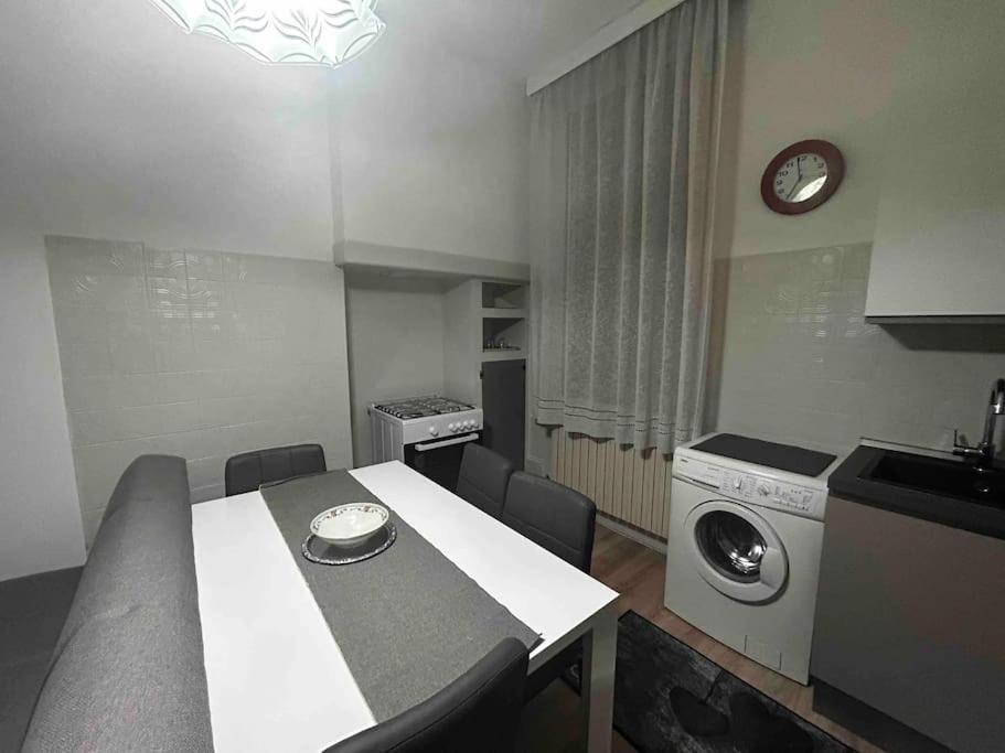 Apartment Mirella Apt, 2min Train Station Mestre